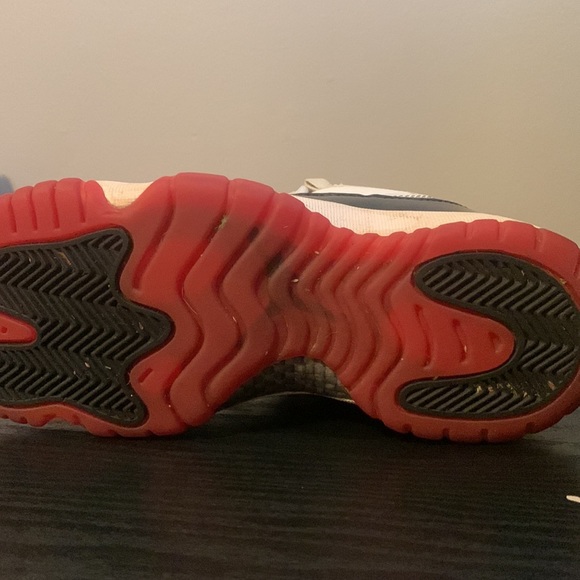 I barely warn them and just wanted to give them away.! - Picture 3 of 3